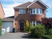 3 Bedrooms Detached house for rent in Hart Place, Pengam...
