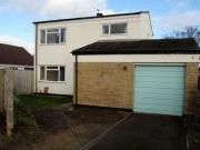 3 Bedrooms Detached house for rent in Holmeleaze,...