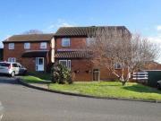 3 Bedrooms Detached house for rent in Hopgarden Close,...