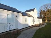 3 Bedrooms Detached house for rent in Ide Hill Road,...