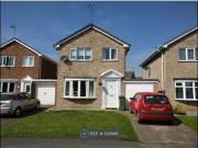 3 Bedrooms Detached house for rent in Langrick Avenue,...