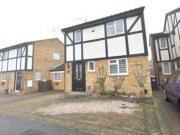 3 Bedrooms Detached house for rent in Lesbury Close,...