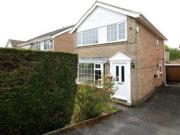 3 Bedrooms Detached house for rent in Livingstone Close,...