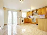 3 Bedrooms Detached house for rent in Manton Road,...