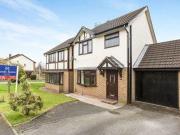 3 Bedrooms Detached house for rent in Melford Drive,...