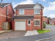 3 Bedrooms Detached house for rent in Shuttle Close,...