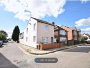 3 Bedrooms Detached house for rent in Tindal Road,...