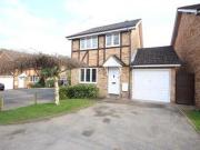 3 Bedrooms Detached house for rent in Tippits Mead,...