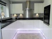 3 Bedrooms Detached house for sale in Badgers Croft,...