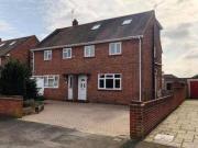 3 Bedrooms Detached house for sale in Basingstoke,...