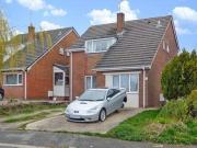 3 Bedrooms Detached house for sale in Briar Drive,...