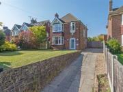 3 Bedrooms Detached house for sale in Canterbury Road,...