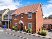 3 Bedrooms Detached house for sale in Cardinal Road,...
