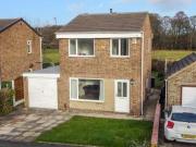 3 Bedrooms Detached house for sale in Carr Wood Way,...