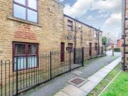 3 Bedrooms Detached house for sale in East View...