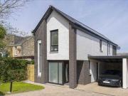 3 Bedrooms Detached house for sale in Fitz Morris...