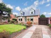 3 Bedrooms Detached house for sale in Greenlees Road,...