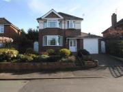 3 Bedrooms Detached house for sale in Hollow Drive,...