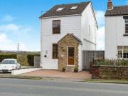3 Bedrooms Detached house for sale in Laurel Cottage...
