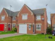 3 Bedrooms Detached house for sale in Lowry Close,...