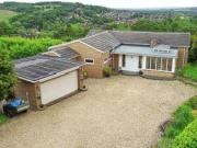 3 Bedrooms Detached house for sale in Moss Hill,...