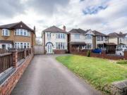 3 Bedrooms Detached house for sale in Norton Lane, Great...