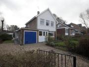 3 Bedrooms Detached house for sale in Ogilvie Road,...