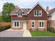 3 Bedrooms Detached house for sale in Park Drive,...