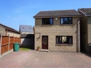 3 Bedrooms Detached house for sale in Romsey Close,...