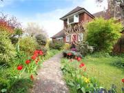 3 Bedrooms Detached house for sale in The Parkway,...