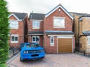 3 Bedrooms Detached house for sale in Waterdale Grove,...