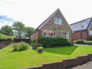 3 Bedrooms Detached house for sale in Westfield Drive,...