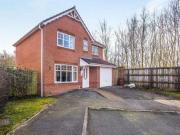 3 Bedrooms Detached house for sale in Woodlark Drive,...