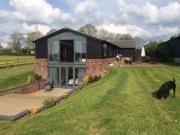 3 Bedrooms Detached house for sale in Woollard Lane,...