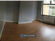 3 Bedrooms End terrace house for rent in Ballards Road,...