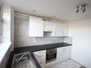 3 Bedrooms End terrace house for rent in Oatlands...