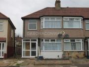 3 Bedrooms End terrace house for rent in Somerville...