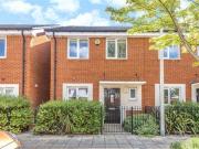 3 Bedrooms End terrace house for rent in St. Agnes Way,...