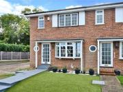 3 Bedrooms End terrace house for sale in Beacon Close,...