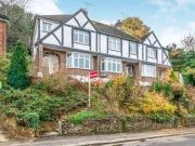 3 Bedrooms End terrace house for sale in Garlands Road,...