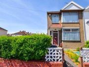 3 Bedrooms End terrace house for sale in Keys Avenue,...