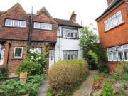 3 Bedrooms End terrace house for sale in Meadow Close,...