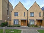 3 Bedrooms End terrace house for sale in Osprey Drive,...
