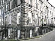 3 Bedrooms Flat for rent in Abercromby Place, New Town,...