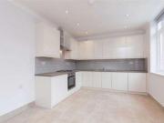 3 Bedrooms Flat for rent in Aberdare Gardens, South...