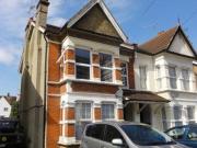 3 Bedrooms Flat for rent in Baxter Avenue, Southend On...