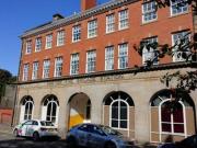 3 Bedrooms Flat for rent in Beith Street, West End,...