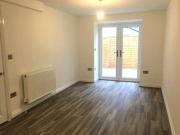 3 Bedrooms Flat for rent in Boundary Road, Hove BN3