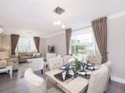 3 Bedrooms Flat for rent in Boydell Court, St Johns...