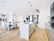 3 Bedrooms Flat for rent in Bristol Gardens, London W9